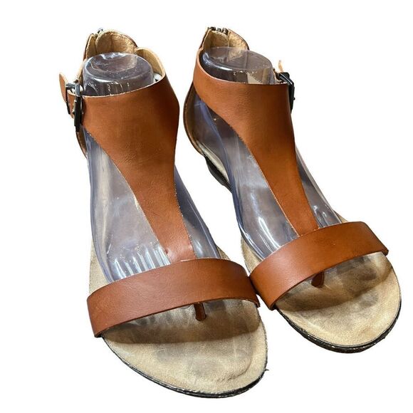 Kenneth Cole Reaction Womens Great Gal  Tan Wedge Sandals Shoes Size 10 M - Picture 1 of 5